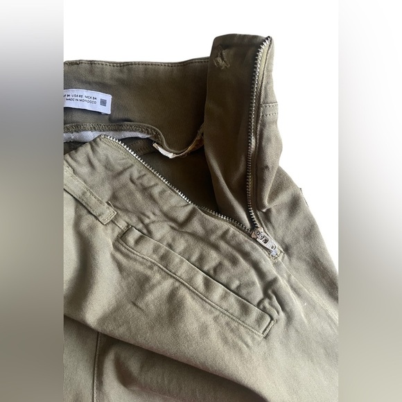 Zara Olive Green Cropped Flare Denim Jeans Raw Hem Size 02 High Waisted - Picture 5 of 8